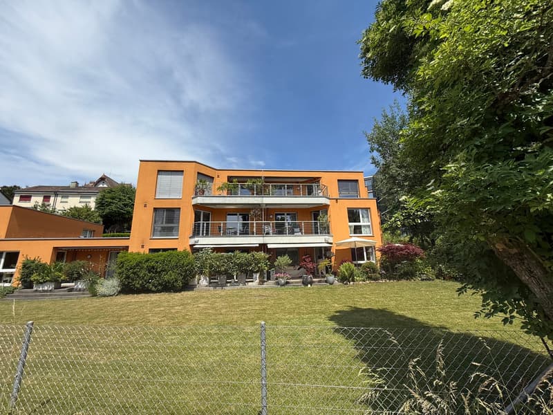 Ampio appartamento di 4 locali direttamente sul Limmat (1)