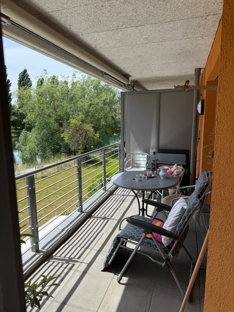 Ampio appartamento di 4 locali direttamente sul Limmat (9)