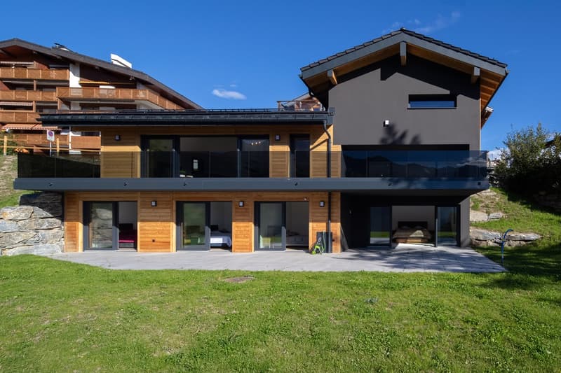 Chalet as a main residence in Crans-Montana (1)