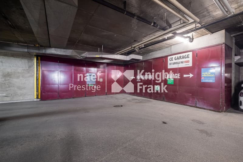 Garage / Local commercial d'exception au coeur de Crans-Montana (9)