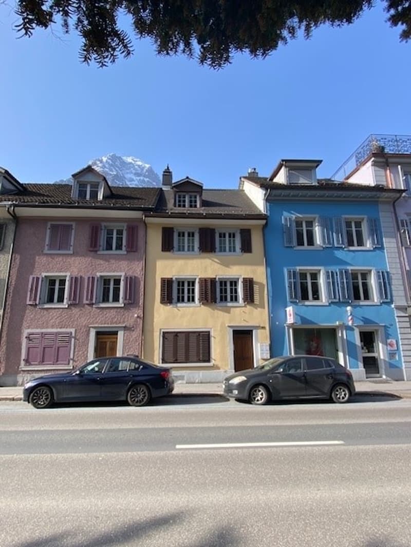 Gewerbeobjekt Airbnb in Glarus zu verkaufen (1)