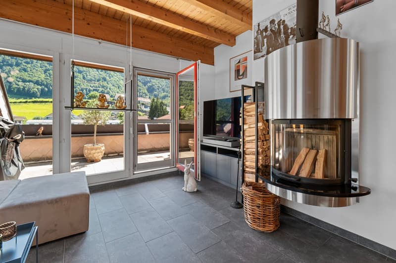 Appartement moderne 3.5 pièces avec balcon et garage à Buttikon SZ (10)