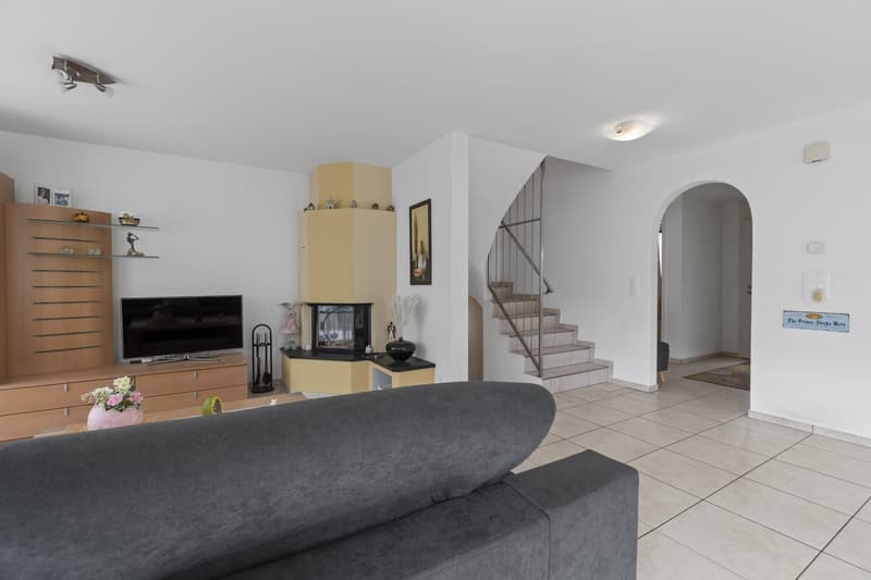 Modern 7.5-room single-family house with garden and terrace in Glarus (10)