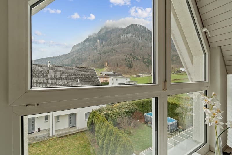 Modern 7.5-room single-family house with garden and terrace in Glarus (22)