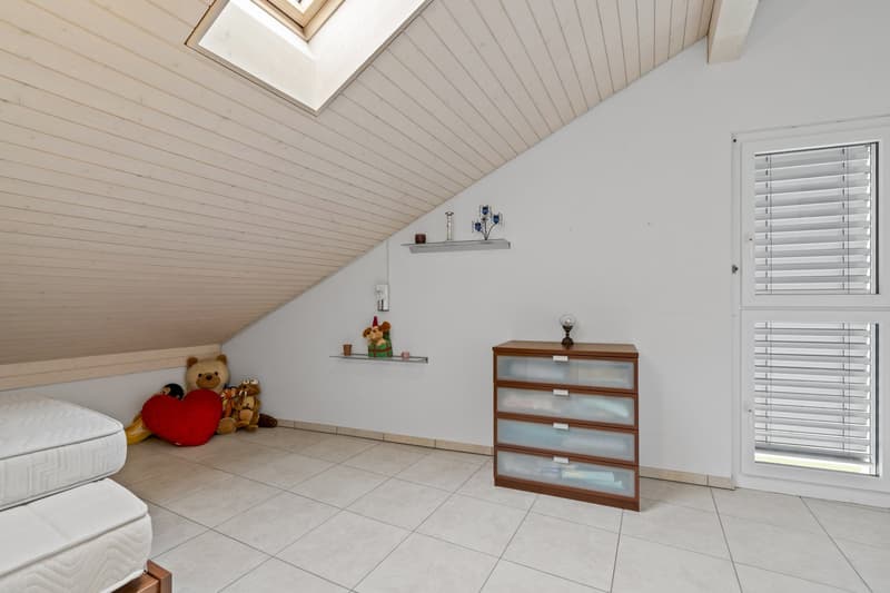 Modern 7.5-room single-family house with garden and terrace in Glarus (26)