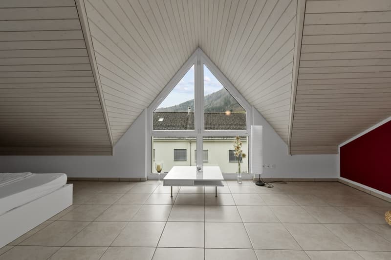 Modern 7.5-room single-family house with garden and terrace in Glarus (19)