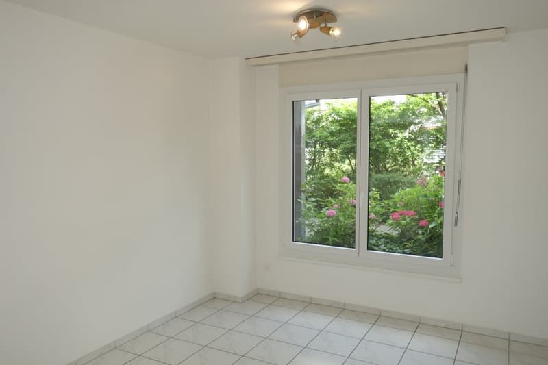 Geräumige 4.5-Zimmer-Wohnung im Erdgeschoss in Reichenburg (6)