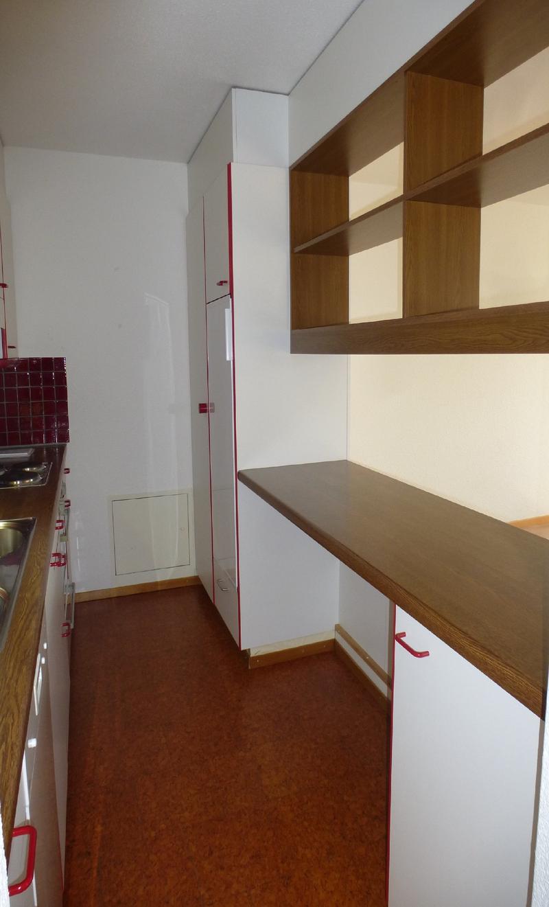 Charmante 2.5-Zimmer-Wohnung mit Balkon und Bergblick in Mollis (3)