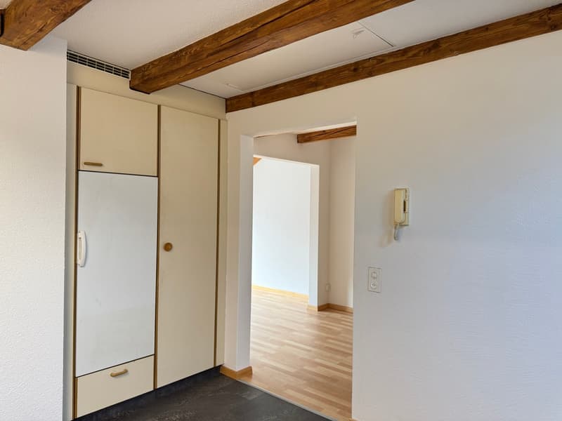 Charming 2.5-room attic apartment in Glarus (3)