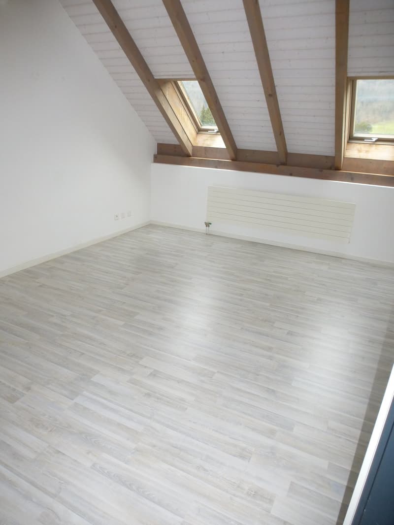 Charming 4-room attic apartment in Buttikon SZ – available for rent from October 2026 (10)