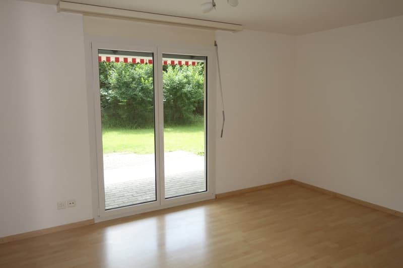 Geräumige 4.5-Zimmer-Wohnung im Erdgeschoss in Reichenburg (9)