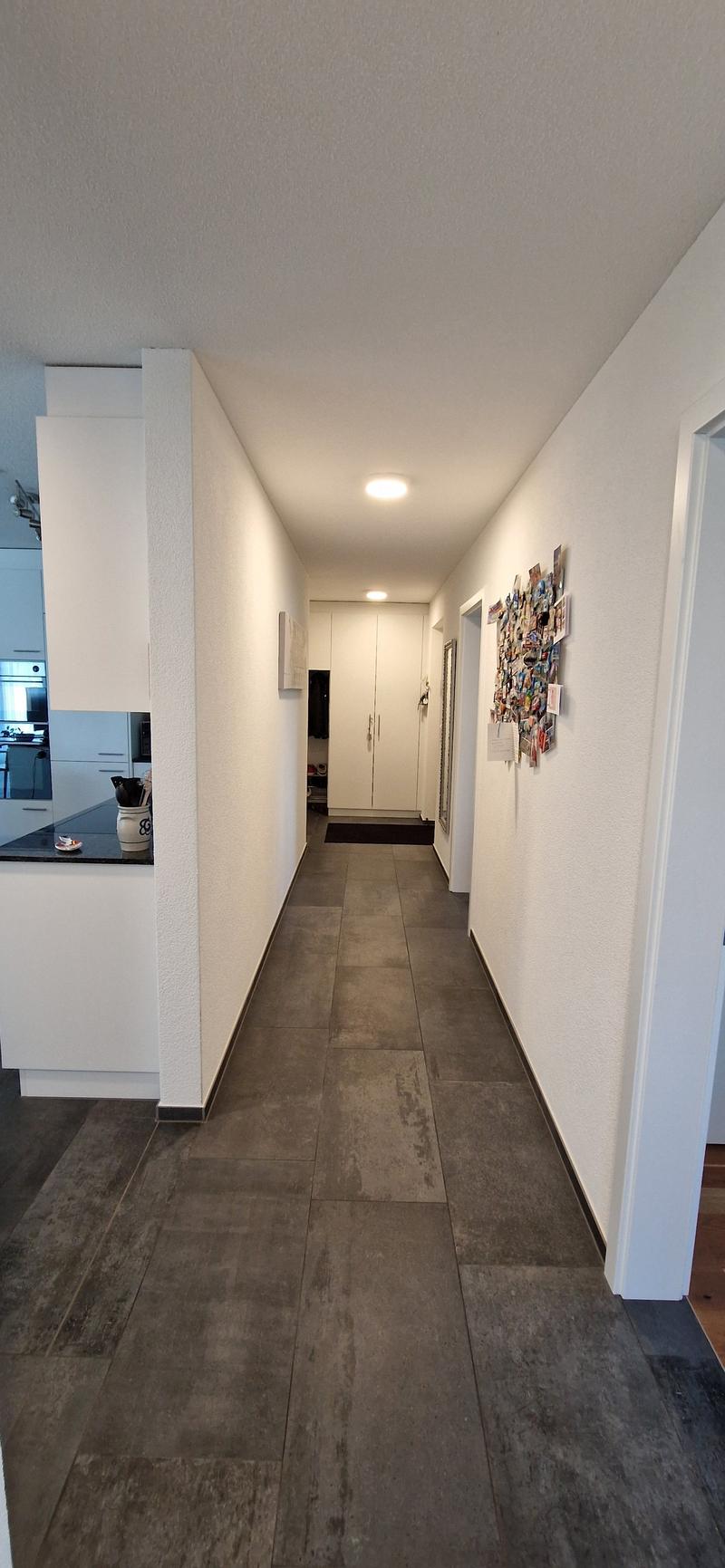 Appartement spacieux 4 1/2 pièces avec place assise dans le jardin (9)