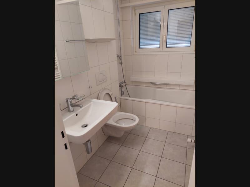Spacious 3.5-room apartment with large balcony near the train station in Herzogenbuchsee (4)