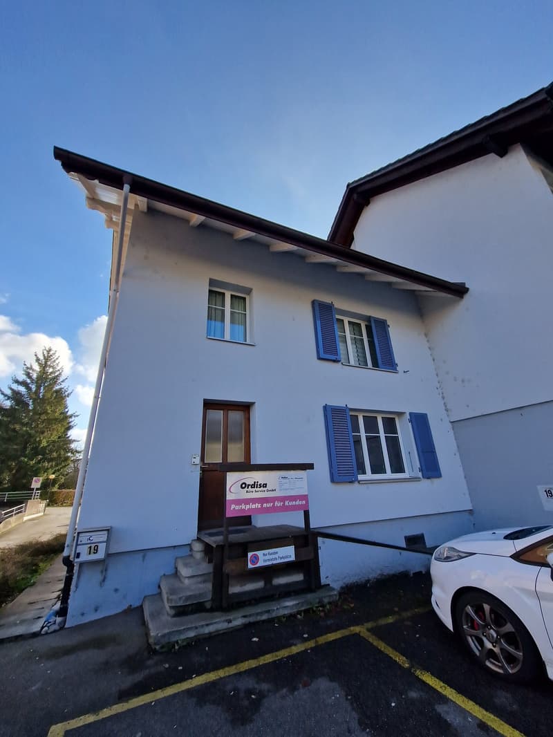 Gemütliche 3 1/2 Zimmerwohnung über 2 Etagen - ideal für Singles oder Paare (2)