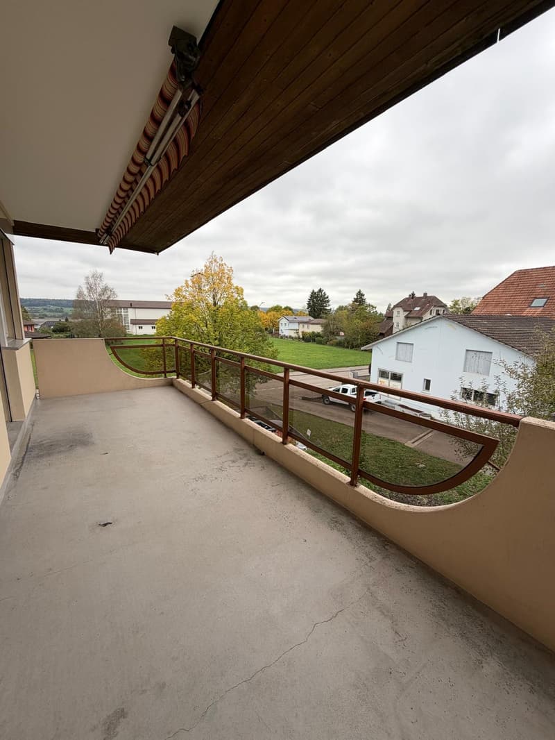 Sanierte 4.5-Zimmer-Wohnung mit Balkon in Bellach (12)