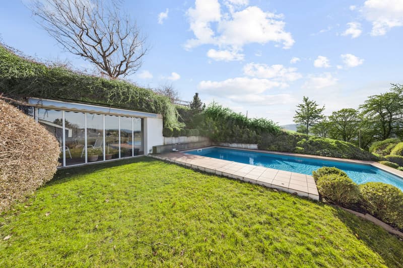 VILLA EXCLUSIVE - PARADIS DE JARDIN PRIVÉ AVEC PISCINE (12)