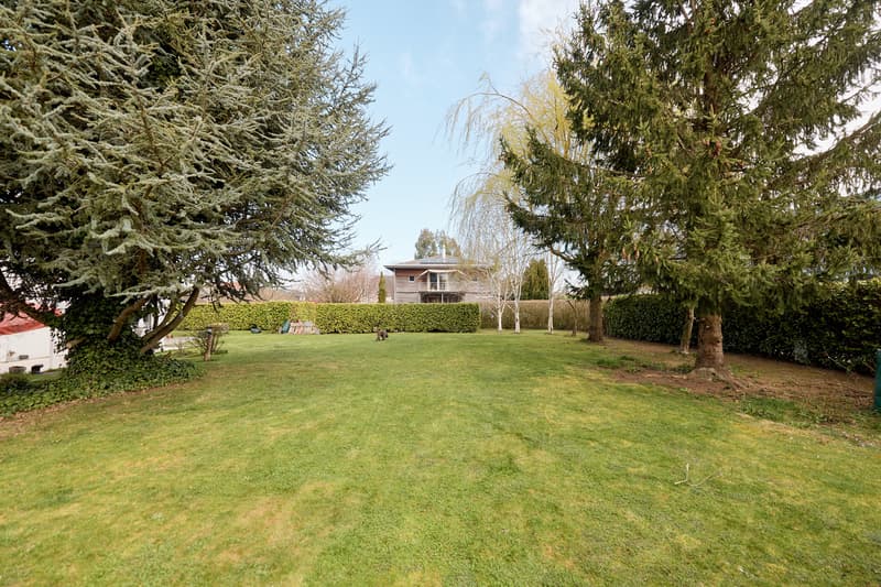 VILLA AVEC JARDIN ET ESPACE POUR INDIVIDUALITÉ (10)
