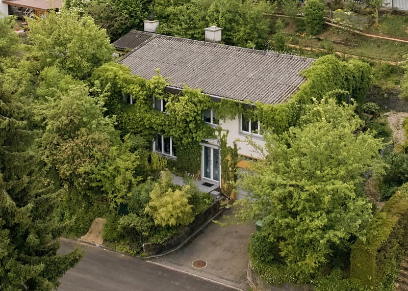 Maison de famille confortable avec jardin idyllique dans la loi sur la construction (1)