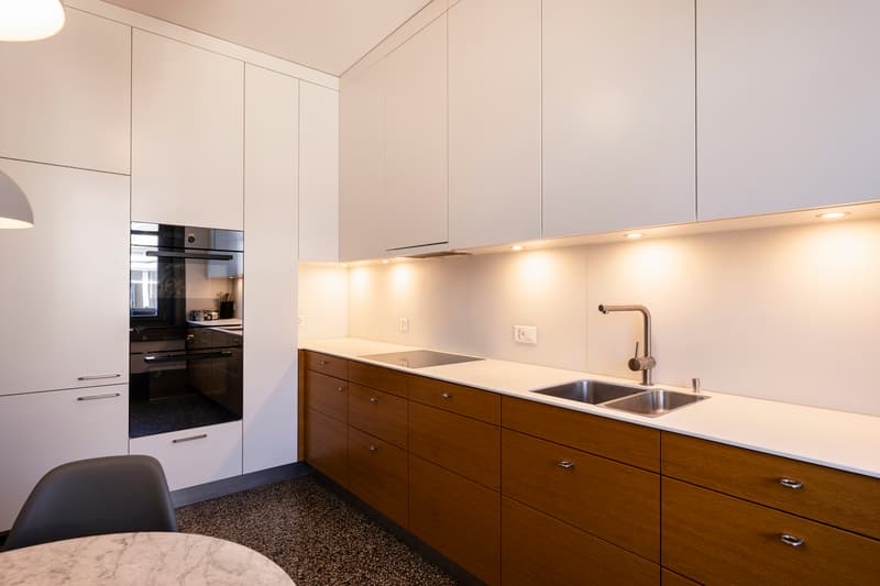 Stylish maisonette apartment with historic charm (7)
