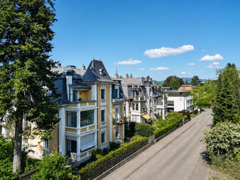 Stylish maisonette apartment with historic charm (1)