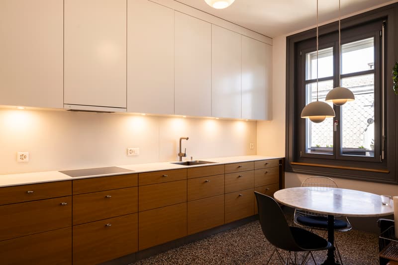 Stylish maisonette apartment with historic charm (8)