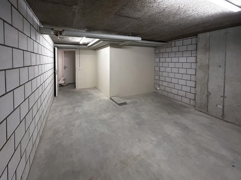 Pièce disponible avec prise de courant (2)
