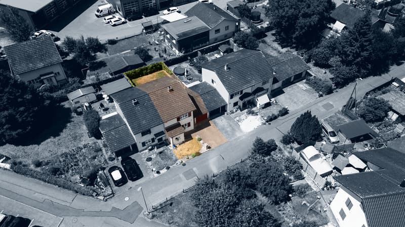 Semi-détachée charmante avec jardin ensoleillé (12)