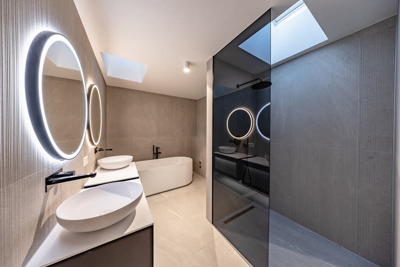 EXCLUSIVE RESIDENTIAL JEWEL WITH STYLE, ELEGANCE, AND POOL (8)