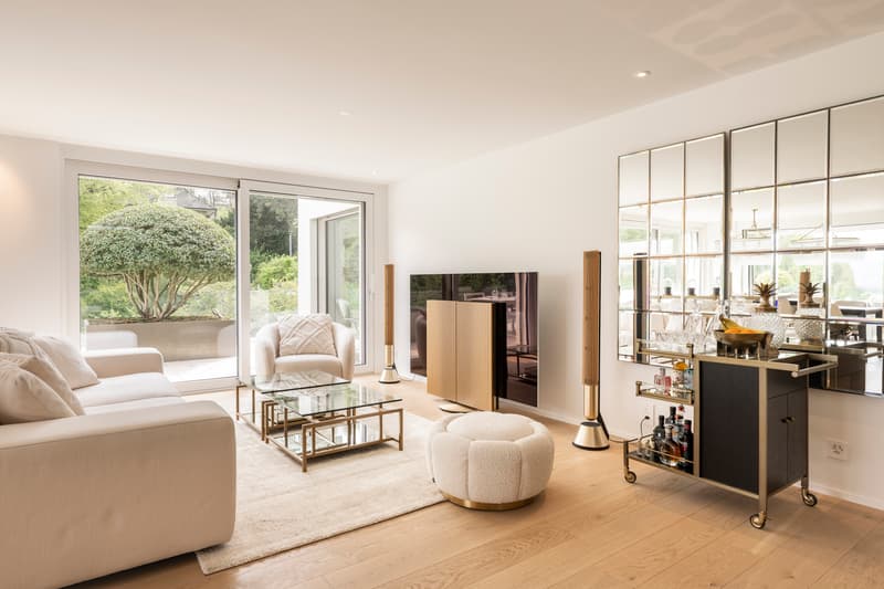 EXCLUSIVE ATTIC APARTMENT WITH LUXURIOUS FINISHES (3)