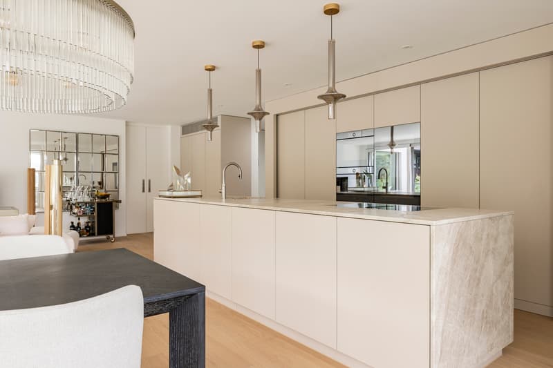 EXCLUSIVE ATTIC APARTMENT WITH LUXURIOUS FINISHES (5)