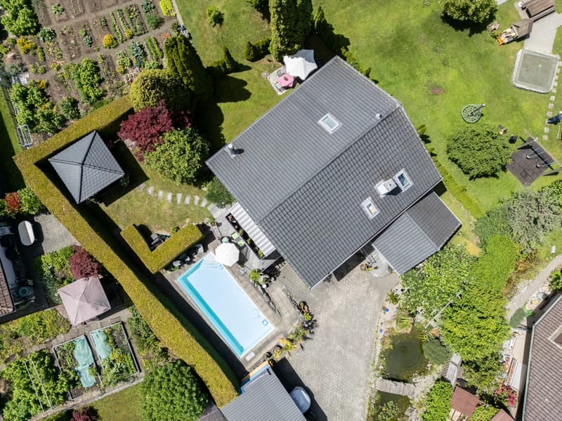CHARMANTES EINFAMILIENHAUS MIT EINLIEGERWOHNUNG (11)