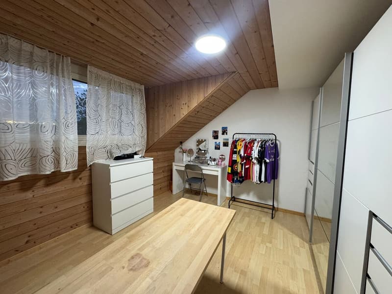 3.5-ZIMMERWOHNUNG MIT GALERIE IN RUBIGEN (5)