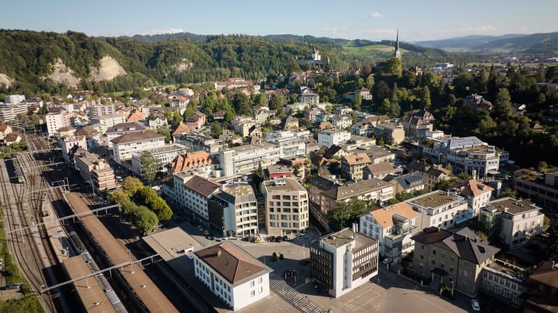 EXKLUSIVE LUXUS-ATTIKAWOHNUNG IM HERZEN VON BURGDORF (13)