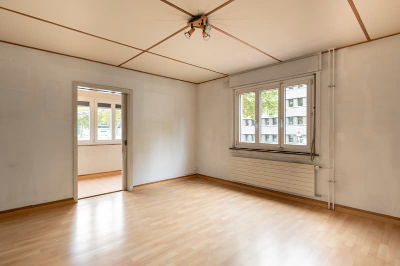 FREISTEHENDES HAUS MIT ZWEI WOHNUNGEN UND POTENZIAL (9)