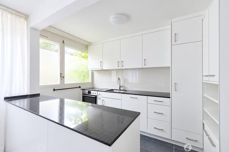 MAISONETTE-WOHNUNG IN BIEL MIT GROSSZÜGIGEM WOHNGEFÜHL (5)