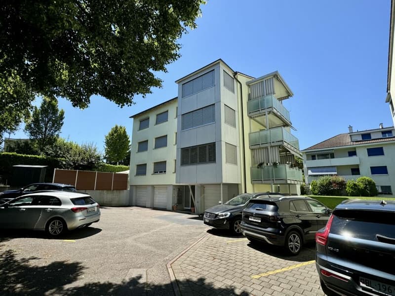 Appartamento di 4,5 locali con balcone e serra (15)