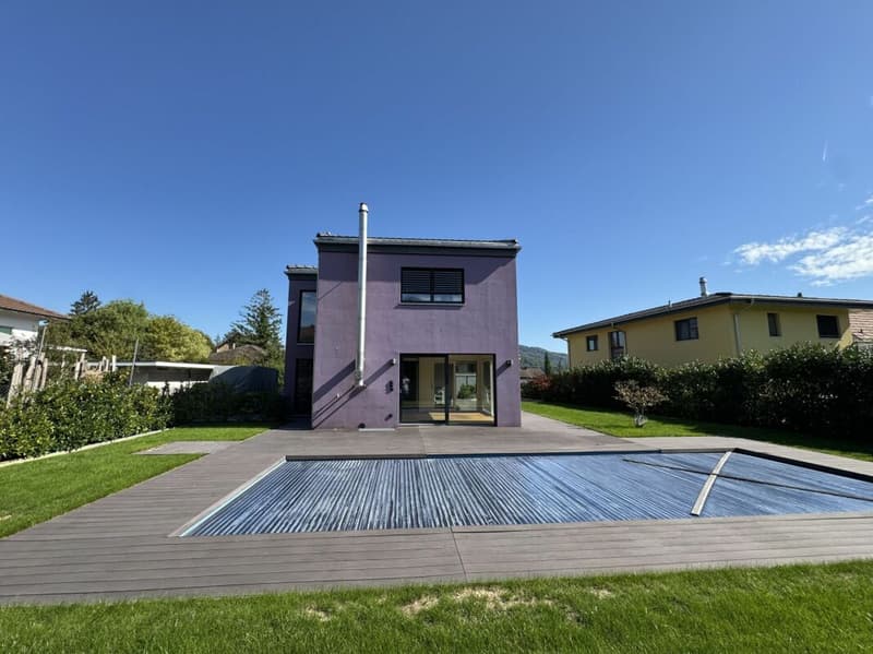 Dream house with pool and surrounding area (29)
