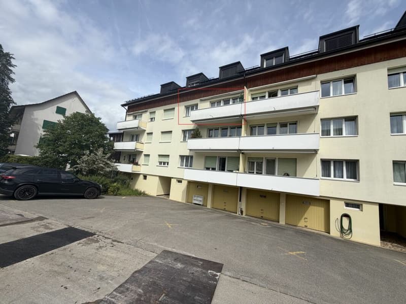 Appartamento di 3.5 locali con balcone e parcheggio esterno (14)