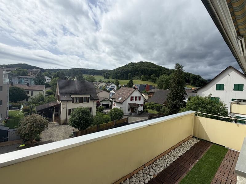 Appartamento di 3.5 locali con balcone e parcheggio esterno (13)