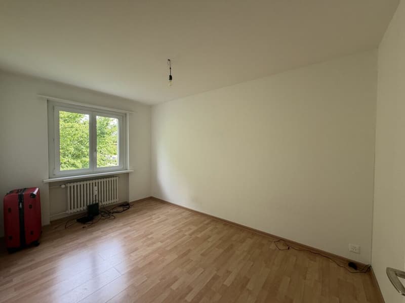 Appartamento di 3.5 locali con balcone e parcheggio esterno (10)