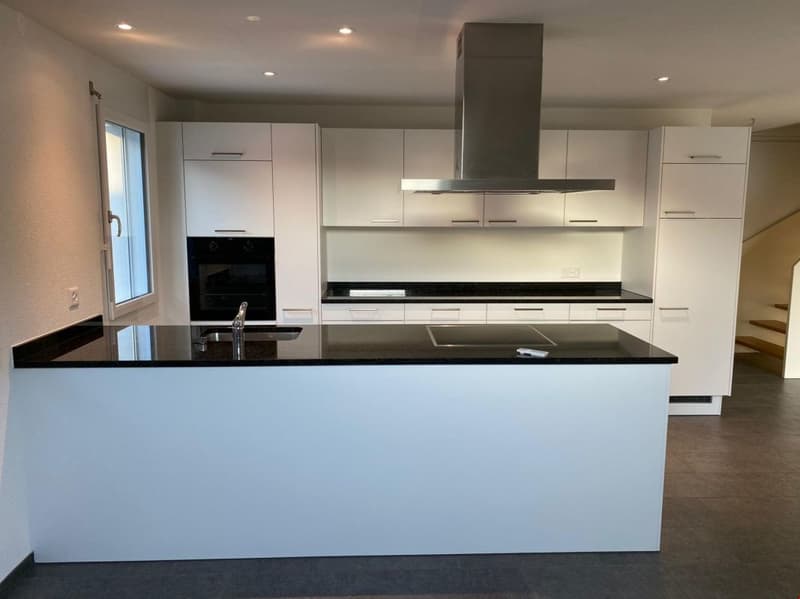 Appartement-maisonnette moderne de 4,5 pièces avec grand balcon (5)