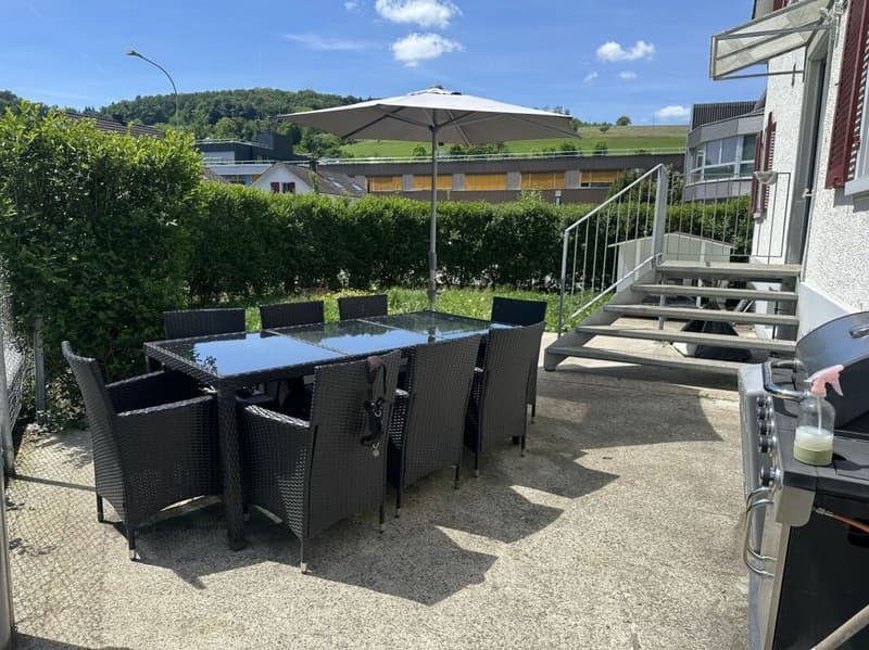 Renovierte 3.5 Zimmer-Gartenwohnung inkl. PP (1)