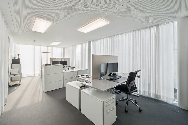 Bureaux rénovés de haute qualité dans un emplacement central (6)