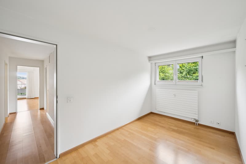 Wunderschöne 4.5-Zimmer-Dachwohnung - in der Nähe der ISB (5)