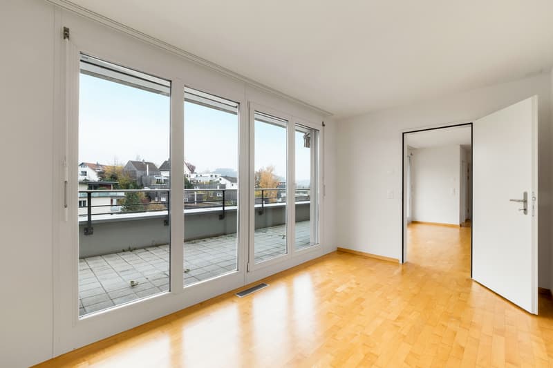 3.5-Zimmer-Attikawohnung mit grosszügiger Terrasse in Bülach (3)