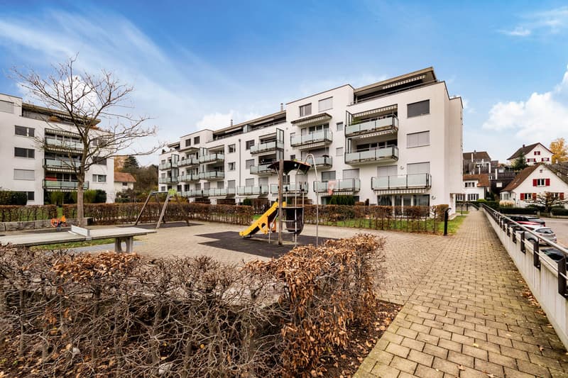 3.5-Zimmer-Attikawohnung mit grosszügiger Terrasse in Bülach (1)