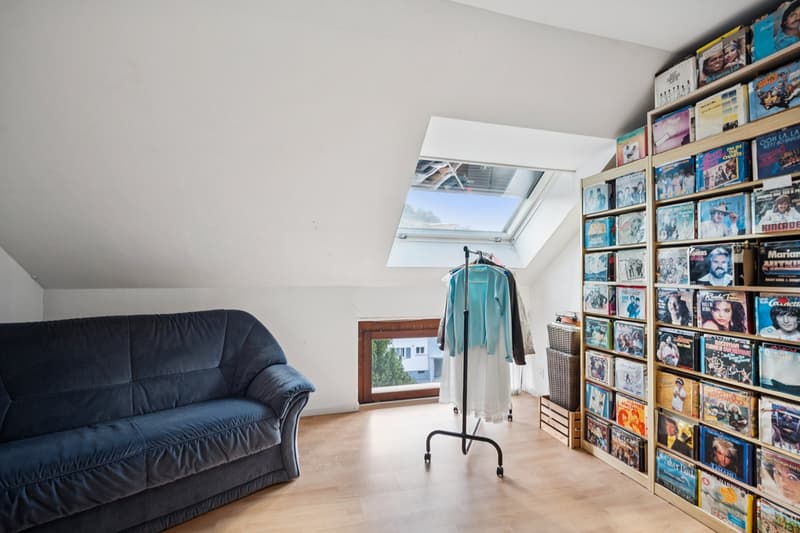5.5-Zimmer-Eigentumswohnung im Dachgeschoss mit Aussicht (12)
