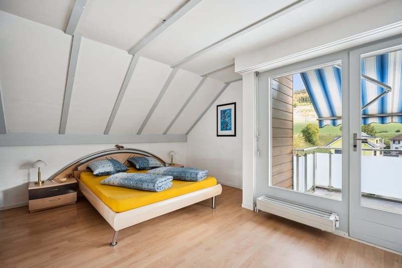 5.5-Zimmer-Eigentumswohnung im Dachgeschoss mit Aussicht (10)