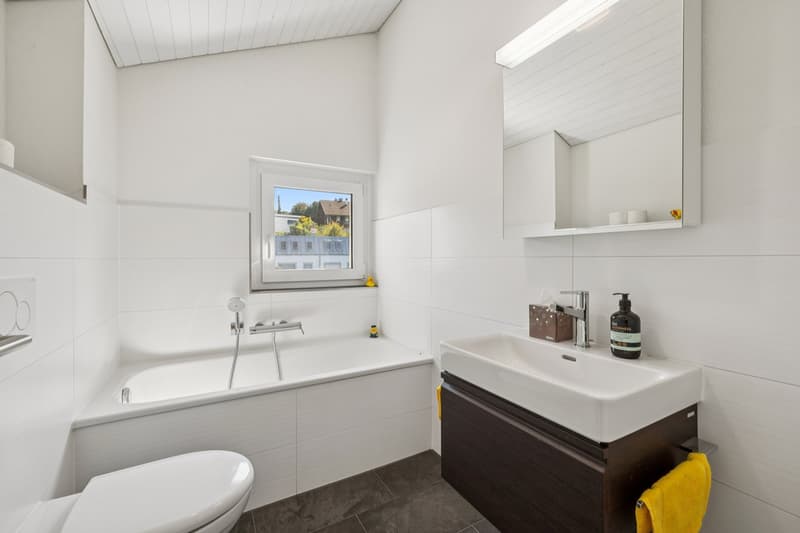 Lichtdurchflutete 5.5-Zimmer-Maisonettewohnung (9)