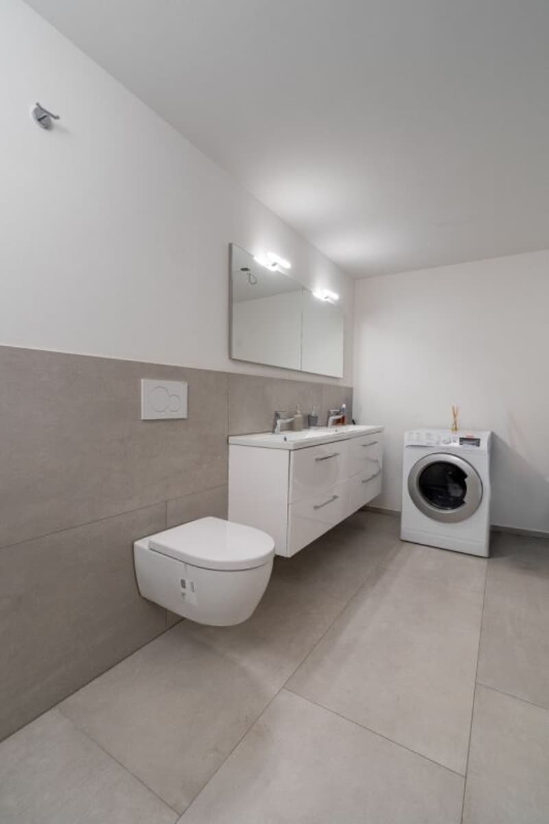 Maison de deux familles exclusive, complètement rénovée à Wila - Votre nouveau foyer ou objet de rendement lucratif (7)